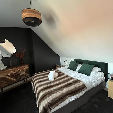 Charming House With Garden Close To Monet *