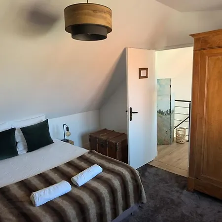 Charming House With Garden Close To Monet Vernon