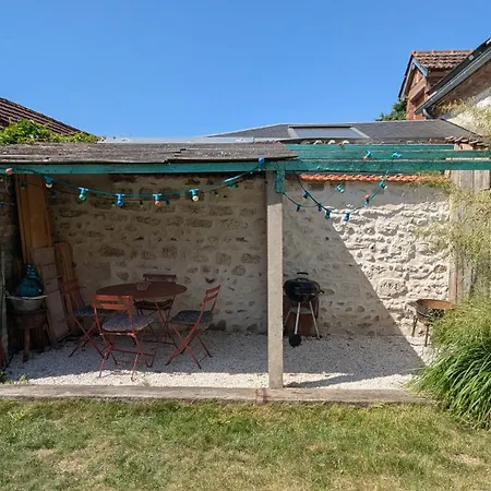 Nyaraló Charming House With Garden Close To Monet Vernon